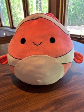 Squishmallows Coral Pink and Cream Clownfish Plush